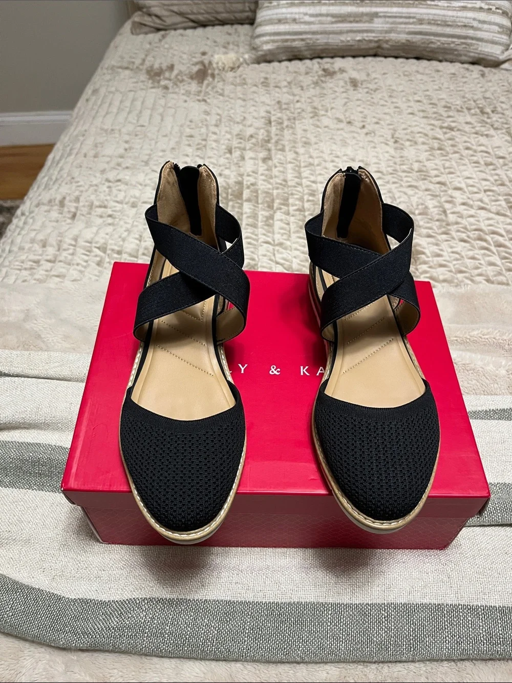 Kelly and Katie Black low/flat heel espadrilles -size 8 M New in Box - Picture 1 of 4